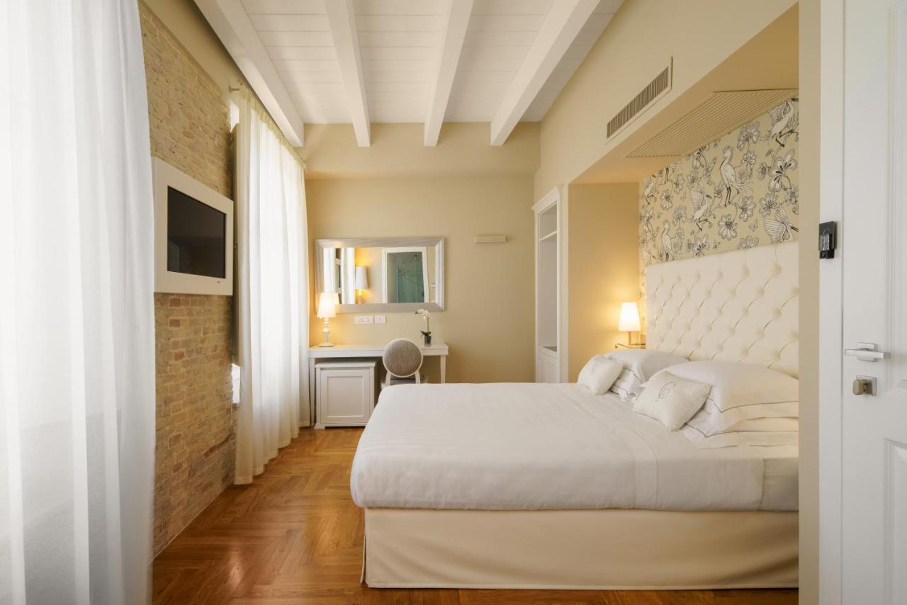 Boutique Hotel Carlo Felice Cagliari Eksteriør bilde